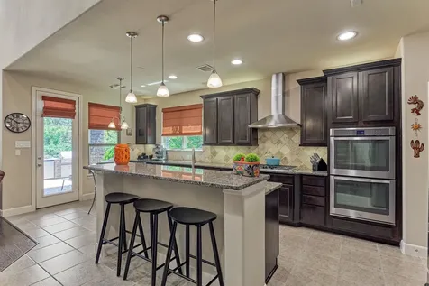 18 Shire Glen Place The Woodlands TX 77354