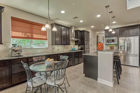 18 Shire Glen Place The Woodlands TX 77354