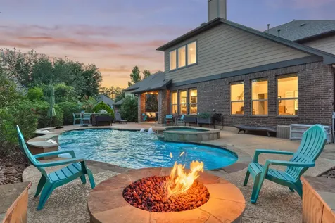 18 Shire Glen Place The Woodlands TX 77354