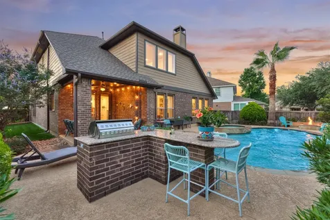 18 Shire Glen Place The Woodlands TX 77354