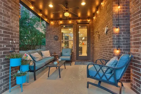 18 Shire Glen Place The Woodlands TX 77354