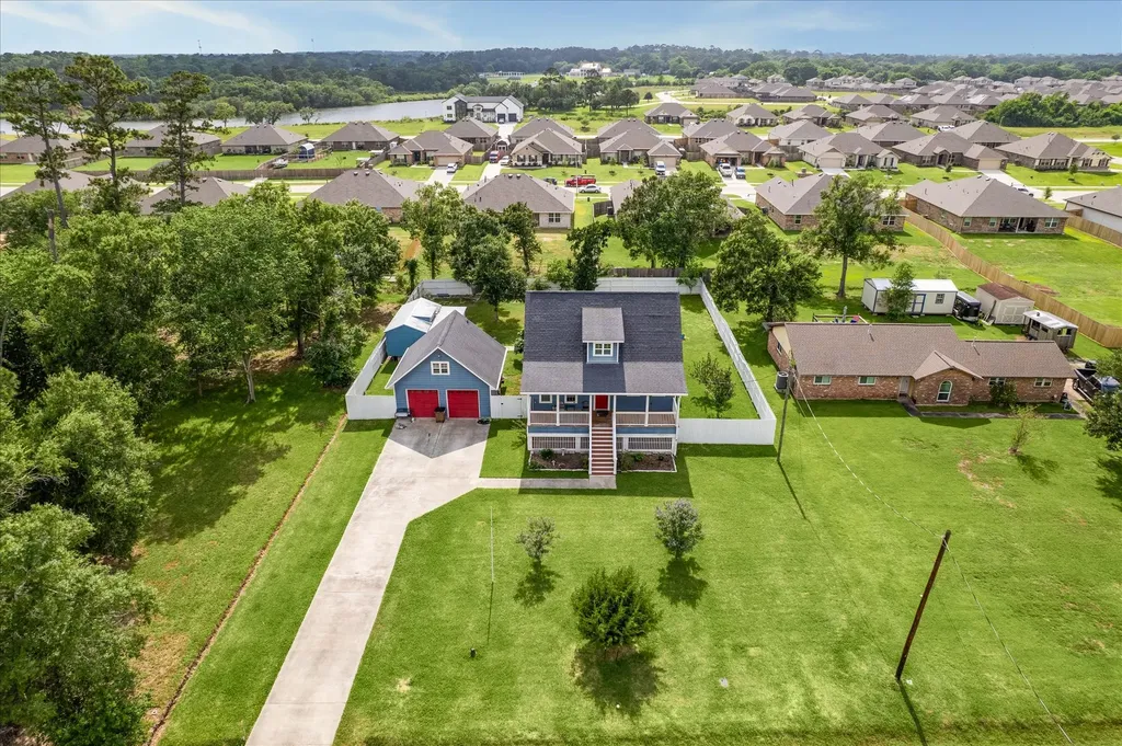 4424 Country Club Drive Dickinson TX 77539