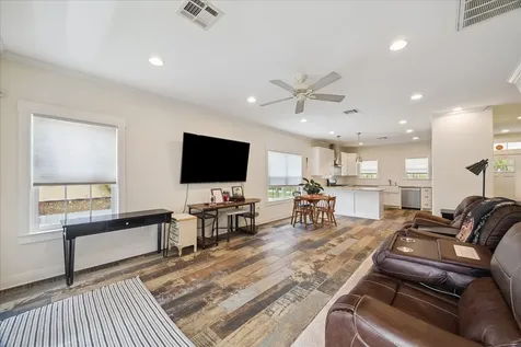 4424 Country Club Drive Dickinson TX 77539
