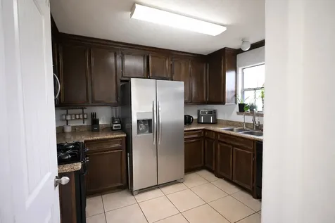250 7th Street Hempstead TX 77445