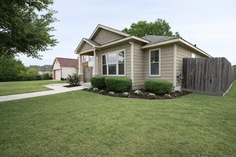 250 7th Street Hempstead TX 77445