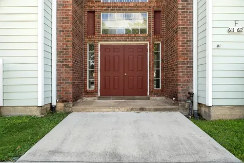 10630 Westbrae Parkway 606 Houston TX 77031