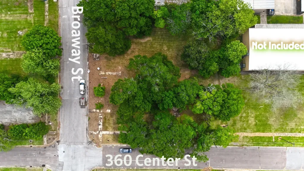 360 Center Street Beaumont TX 77701