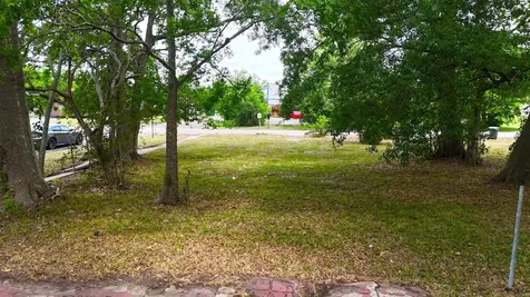 360 Center Street Beaumont TX 77701