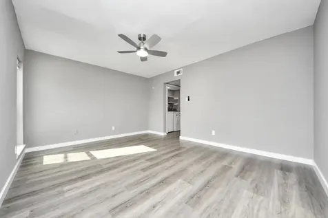 6311 Riverview Way Houston TX 77057