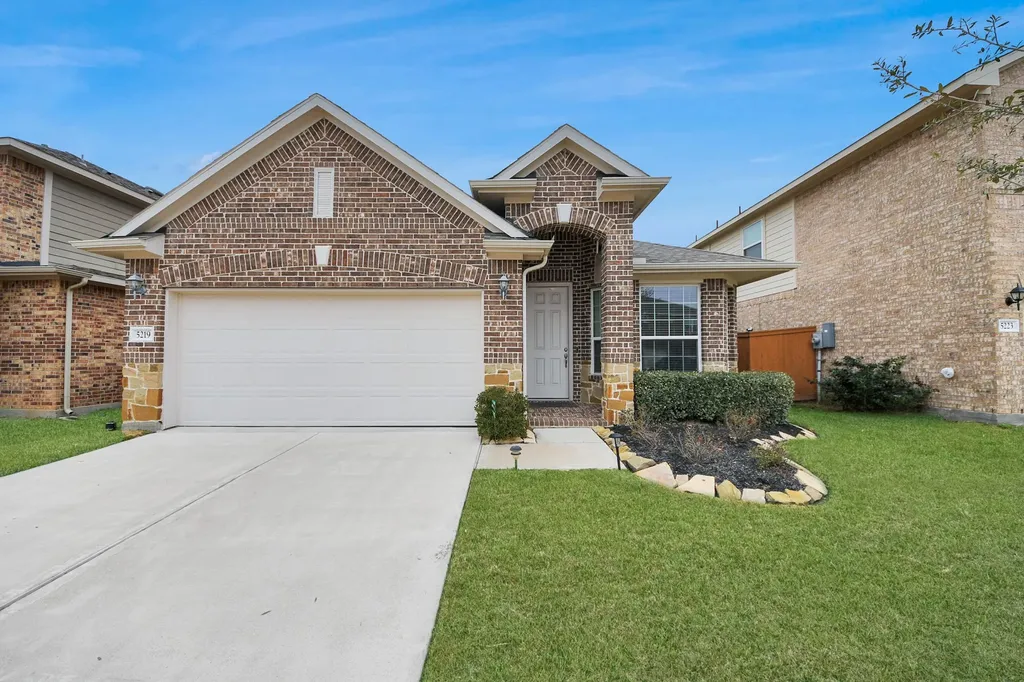 5219 Wyatt James Lane Fulshear TX 77423