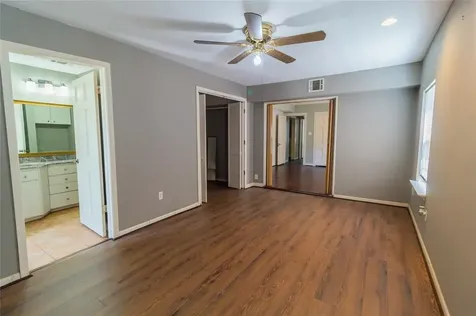 1961 Dryden Road Houston TX 77030