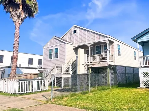 3711 Ball Galveston TX 77550