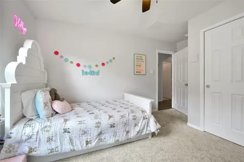 1279 Pinto Pass Alvin TX 77511