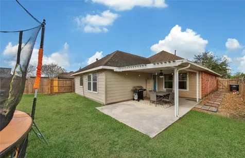 1279 Pinto Pass Alvin TX 77511