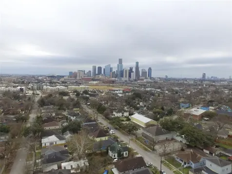 1903 Chapman Street Houston TX 77009