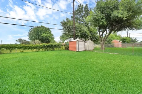 9953 Mango Street Houston TX 77075