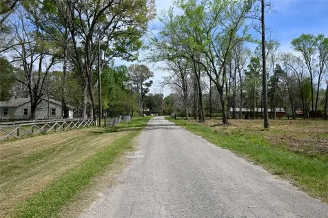 Lot 4 County Road 2360 Hardin TX 77575