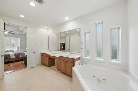 3602 Lindhaven Drive Pearland TX 77584