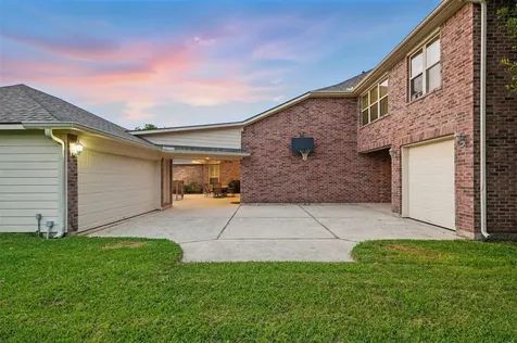 3602 Lindhaven Drive Pearland TX 77584