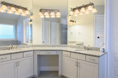 23 Whitbarrow Place Tomball TX 77375