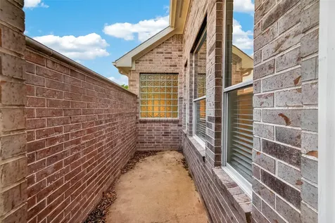 10106 Lost Hollow Lane Missouri City TX 77459