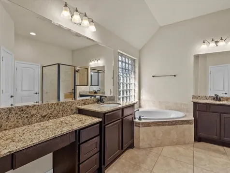 2524 Davis Prairie Lane Friendswood TX 77546