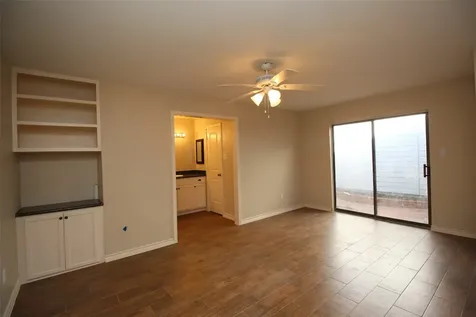 13 Hideaway Drive Friendswood TX 77546