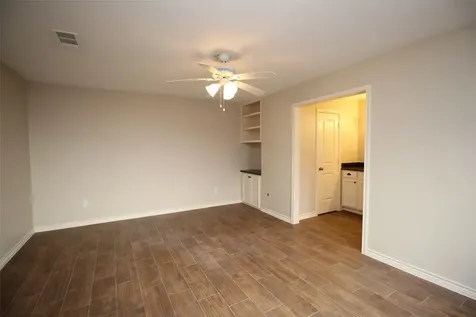 13 Hideaway Drive Friendswood TX 77546