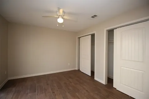 13 Hideaway Drive Friendswood TX 77546
