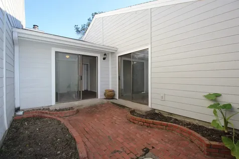 13 Hideaway Drive Friendswood TX 77546