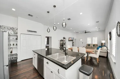 12 Stiles Street Houston TX 77011