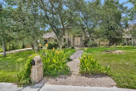 2607 Rip Van Winkle Drive Pearland TX 77581
