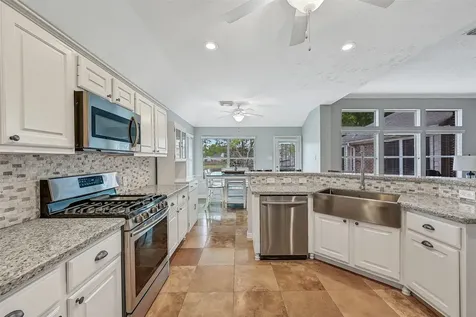 13906 Aspen Knoll Court Houston TX 77059