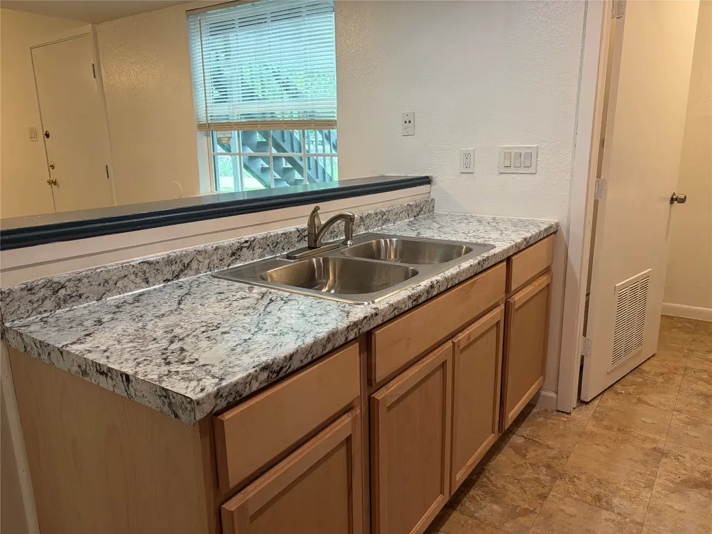 6800 Trendal Lane Austin TX 78744