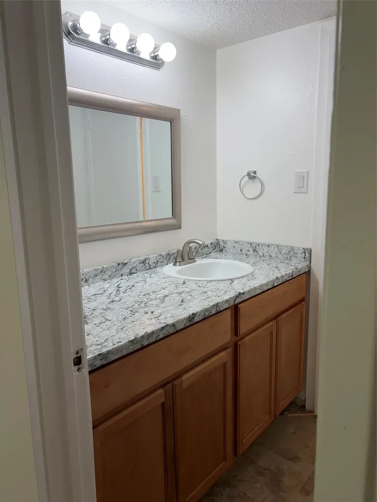 6800 Trendal Lane Austin TX 78744