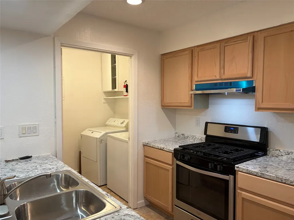 6800 Trendal Lane Austin TX 78744