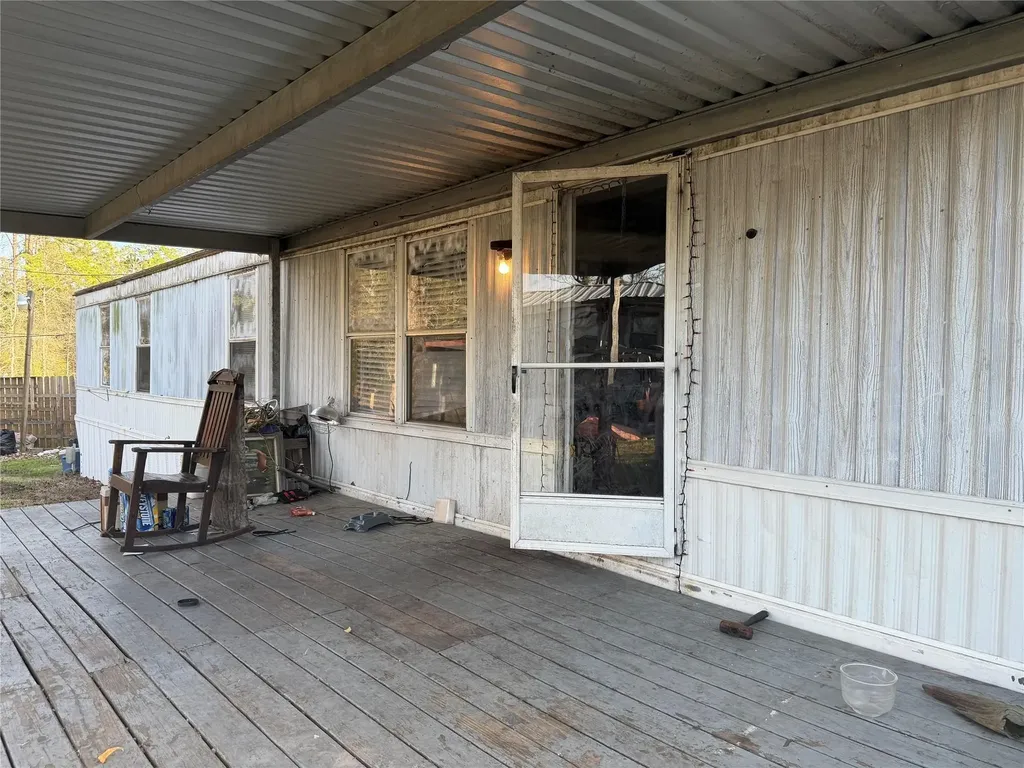 199 Walnut Cove Onalaska TX 77360