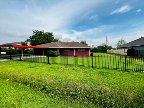 13421 Utica Street Houston TX 77015
