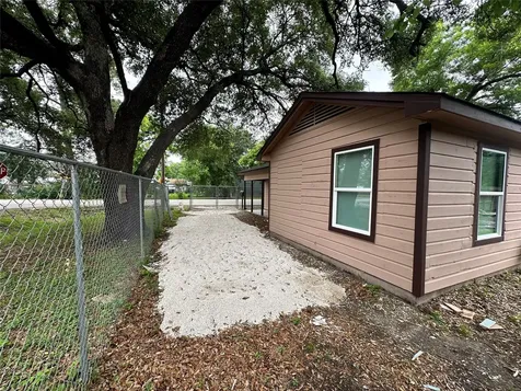 6911 Bauman Road Houston TX 77022