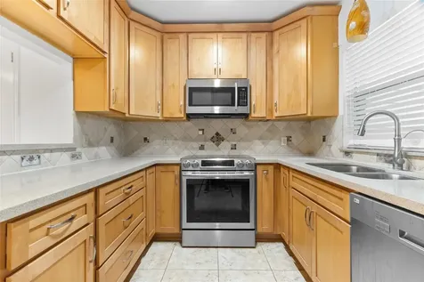 2930 Grants Lake Boulevard 2404 Sugar Land TX 77479