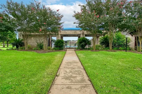 2930 Grants Lake Boulevard 2404 Sugar Land TX 77479