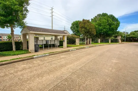 2930 Grants Lake Boulevard 2404 Sugar Land TX 77479