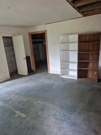 411 S Texana Street Hallettsville TX 77964