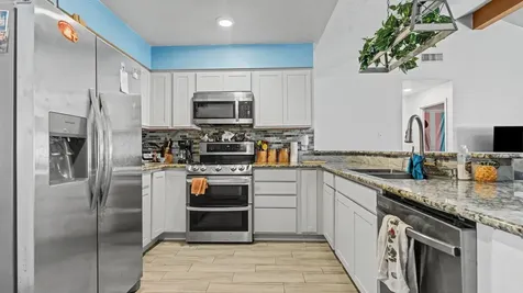 2170 Pilgrims Point Drive Friendswood TX 77546