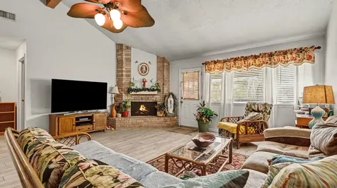 2170 Pilgrims Point Drive Friendswood TX 77546