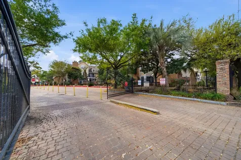 2300 Old Spanish Trail 1123 Houston TX 77054