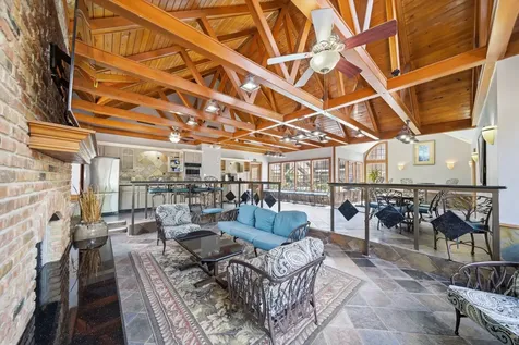 2300 Old Spanish Trail 1123 Houston TX 77054