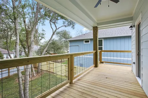 3613 Pecan Drive Bacliff TX 77518