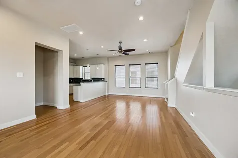 1902 Fletcher Street Houston TX 77009