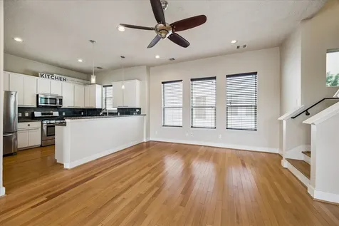 1902 Fletcher Street Houston TX 77009